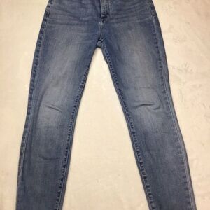 Eddie Bauer Light Blue Women's Skinny Jeans Slightly Curvy size 8